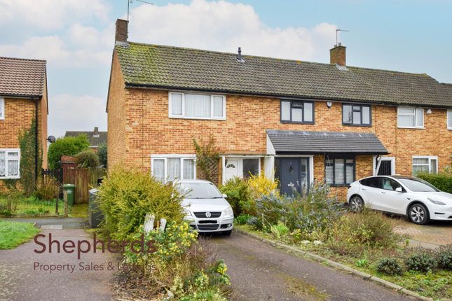 2 bed property, in Hammond Close, £415,000