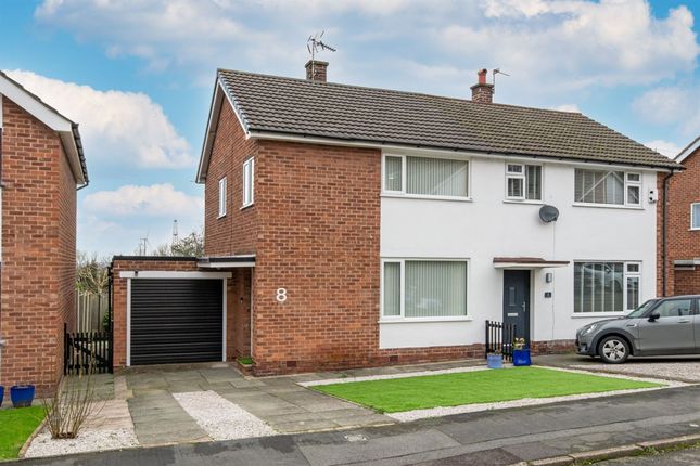 3 bed property, in Hallastone Road, £265,000