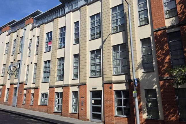 1 bed property, in E301 Castle Exchange, £65,000