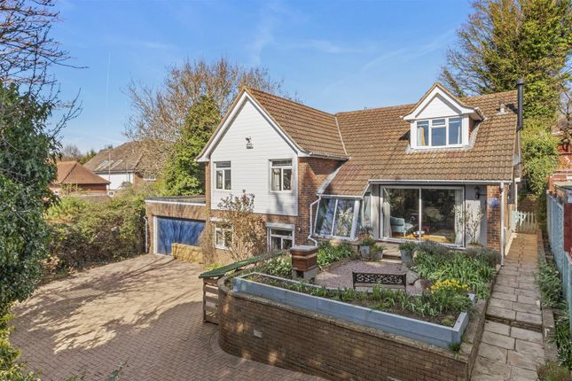 5 bed property, in Rye View, £825,000