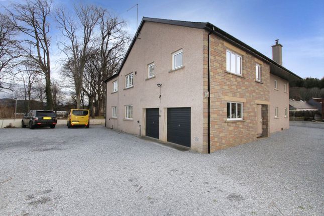 5 bed property, in Mary Avenue, £400,000
