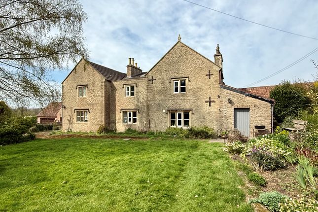 6 bed property, in West Woodlands, £700,000