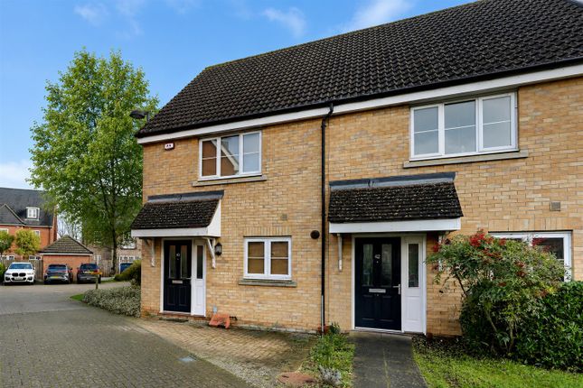 2 bed property, in Kings Wood Park, £500,000