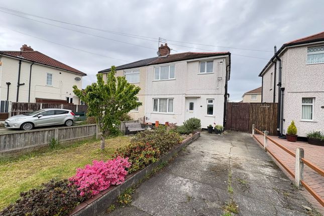 3 bed property, in Weston Grove, £200,000