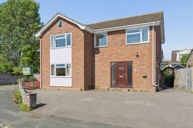 4 bed property, in Trafalgar Road, £525,000