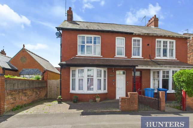 2 bed property, in George Street, £85,000