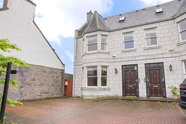 5 bed property, in 167 Queens Road, £350,000