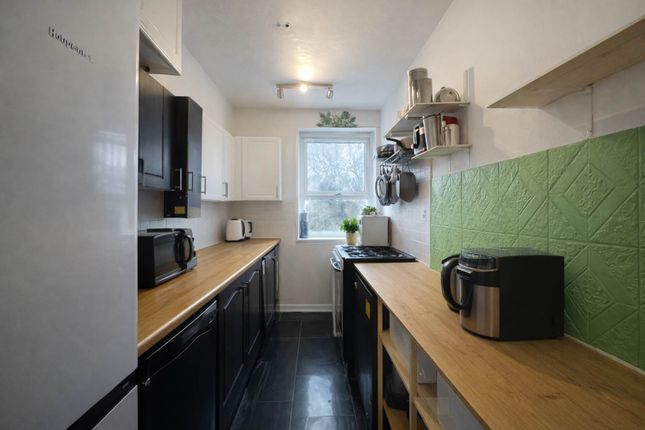 Studio, in Wellington House, £230,000