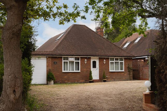 3 bed property, in Horsham Road, £800,000