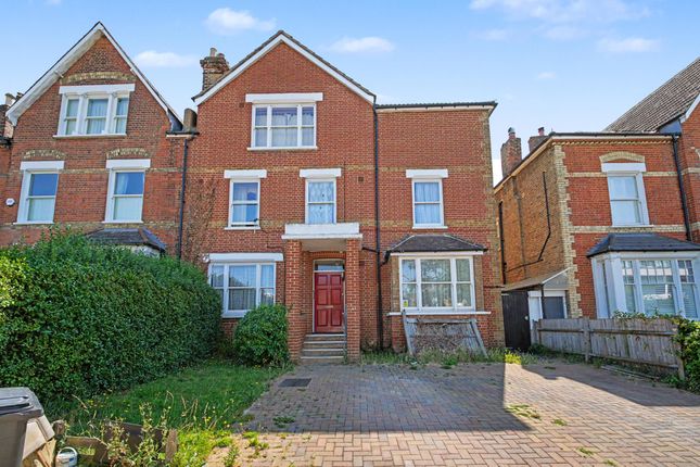 3 bed property, in Flat 2, £400,000