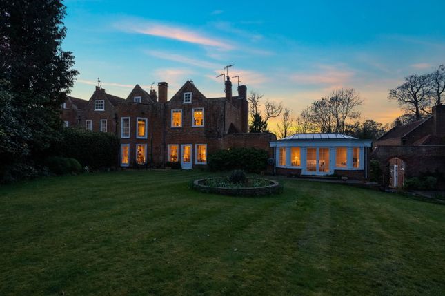 3 bed property, in Pendell Road, £1,000,000