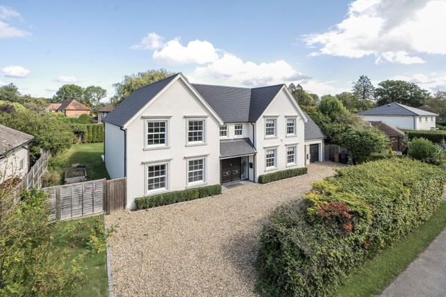 5 bed property, in Manor Close, £2,150,000