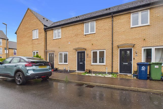 2 bed property, in Wheatstone Road, £200,000