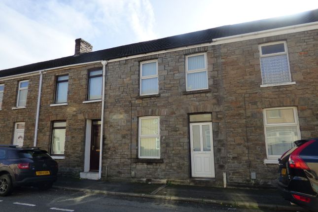 3 bed property, in Osborne Street, £94,995