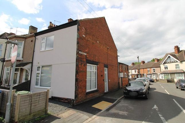 4 bed property, in South Street, £225,000