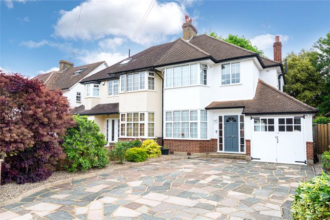 3 bed property, in Grange Avenue, £1,100,000