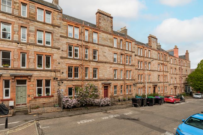 1 bed property, in 5/3 Ritchie Place, £145,000