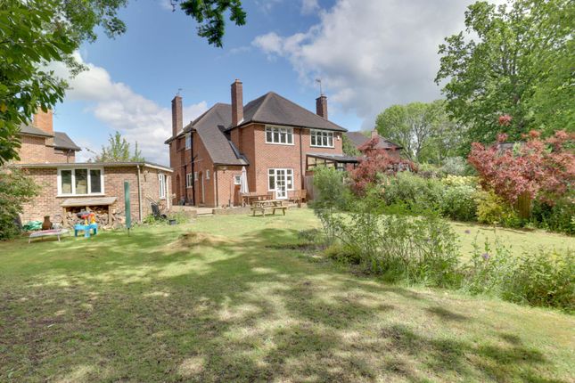 3 bed property, in Burnham Rise, £735,000