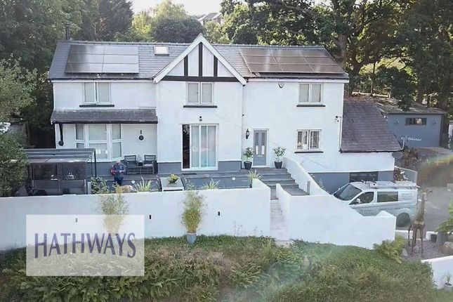 5 bed property, in Victoria Road, £650,000