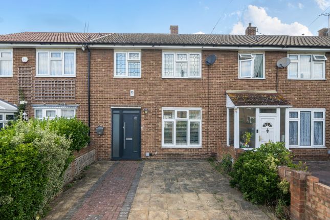 3 bed property, in Mottisfont Road, £480,000