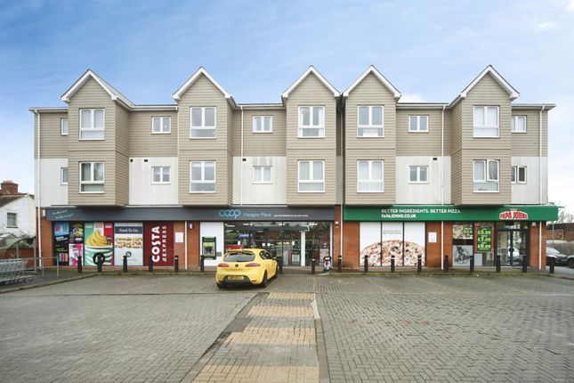 1 bed property, in Paragon Place, £80,000