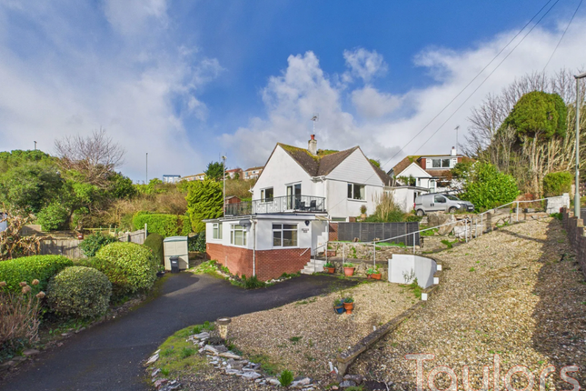2 bed property, in Broadsands Park Road, £210,000