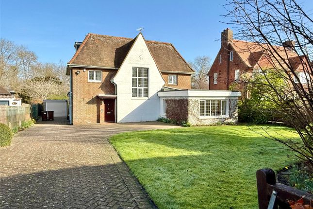 6 bed property, in Kings Drive, £775,000