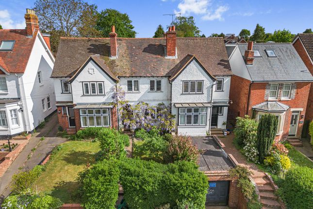 3 bed property, in Victoria Road, £500,000