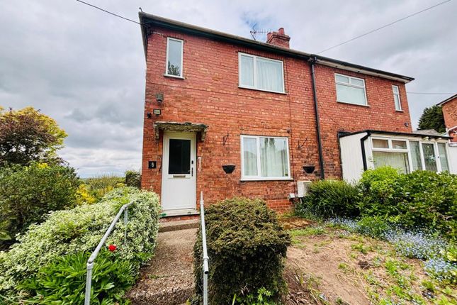 3 bed property, in The Crescent, £110,000