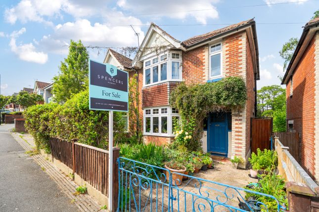 3 bed property, in Sirdar Road, £350,000