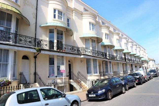 1 bed property, in Cavendish Place, £150,000