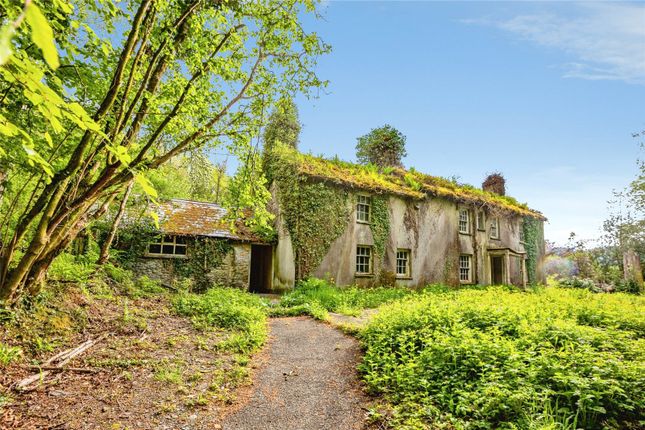 4 bed property, in Llanafan, £300,000
