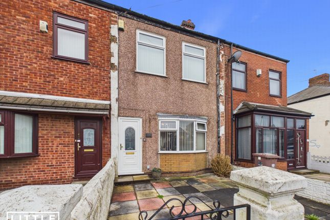 2 bed property, in Clock Face Road, £125,000