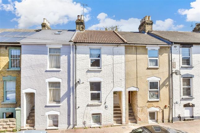 3 bed property, in Thorold Road, £150,000