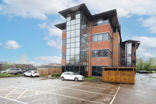 1 bed property, in Windsor Street, £141,000