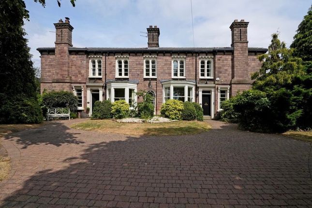 7 bed property, in Clifton Bank, £800,000