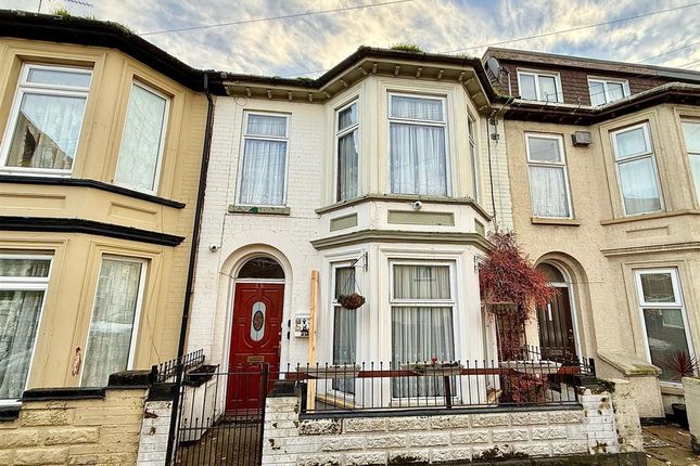 4 bed property, in York Road, £140,000