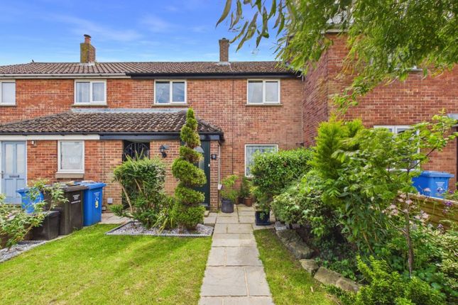 2 bed property, in 9 Lilla Close, £209,950