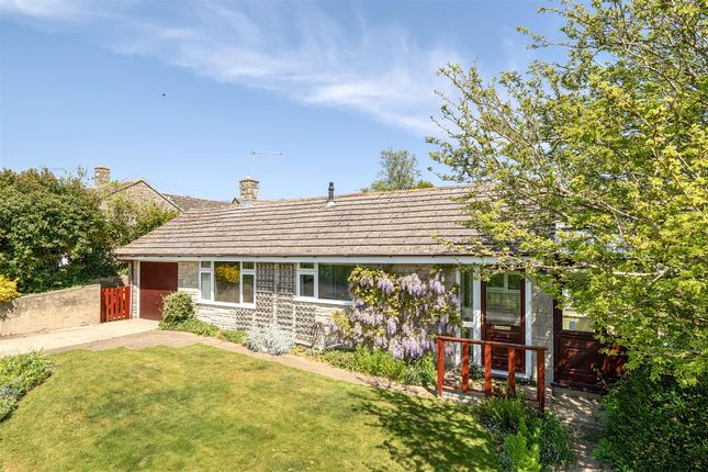 4 bed property, in Broadmead, £375,000