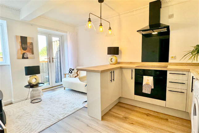 1 bed property, in The Victor, £110,000