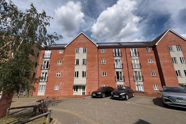 2 bed property, in 102 Brazen Gate, £150,000