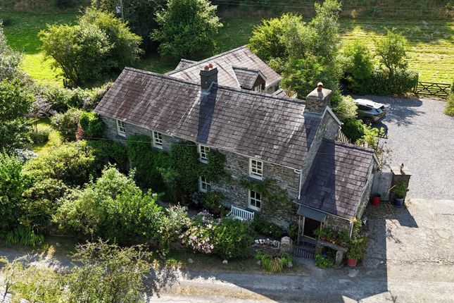 6 bed property, in Abergorlech Road, £800,000