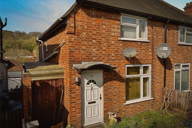 2 bed property, in Wayside, £365,000