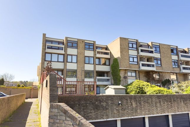 1 bed property, in 72 Neville Court, £5,000