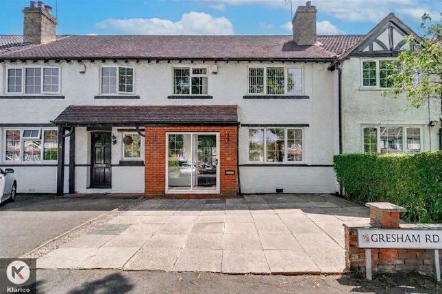 3 bed property, in Gresham Road, £320,000