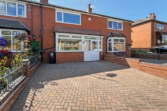 3 bed property, in Simister Lane, £385,000