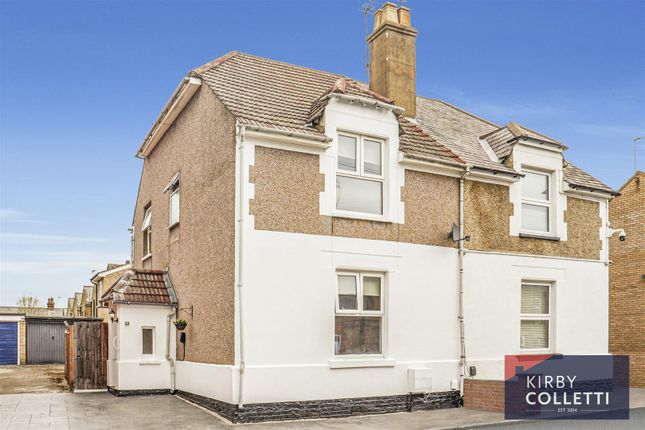 2 bed property, in Roman Street, £450,000