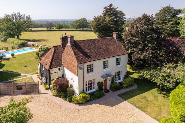 5 bed property, in Horsehill, £1,750,000