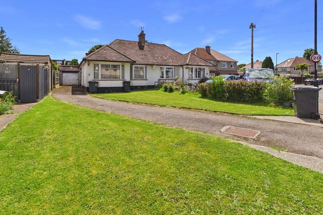 2 bed property, in Harewood Gardens, £525,000
