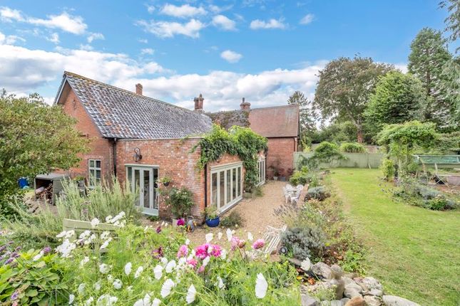 3 bed property, in Thetford Road, £425,000